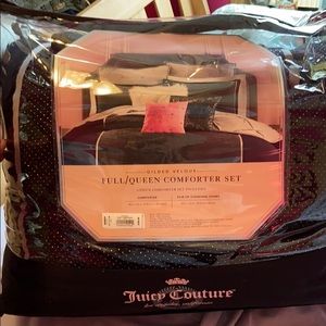 Juicy Couture Comforter Set